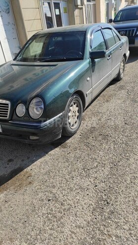 Mercedes E 230 1996, 270,000 km - 2.3 l - Bakı