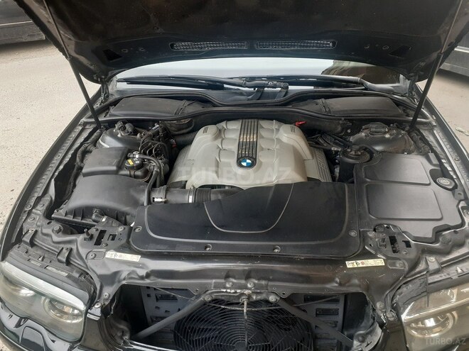 BMW 745 2002, 243,000 km - 4.4 l - Bakı