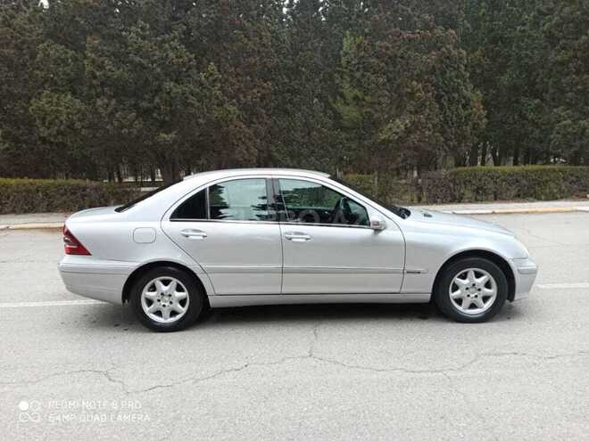 Mercedes C 220 2001, 291,865 km - 2.2 l - Sumqayıt