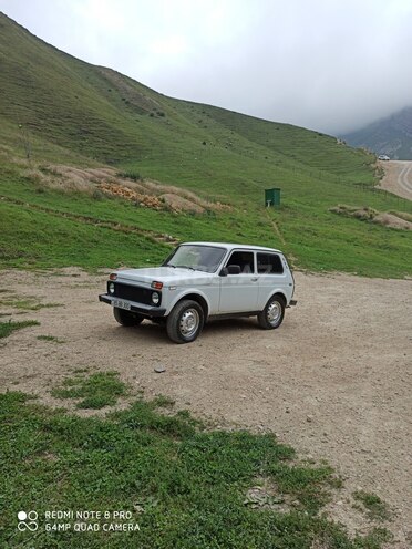 LADA (VAZ) Niva 2001, 114,000 km - 1.7 l - Qusar