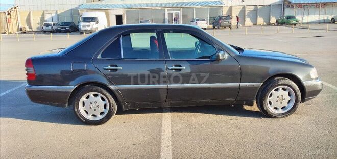 Mercedes C 180 1995, 277,000 km - 1.8 l - Bakı