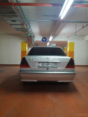 Mercedes C 240 1999, 255,000 km - 2.4 l - Bakı