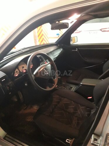 Mercedes C 240 1999, 255,000 km - 2.4 l - Bakı