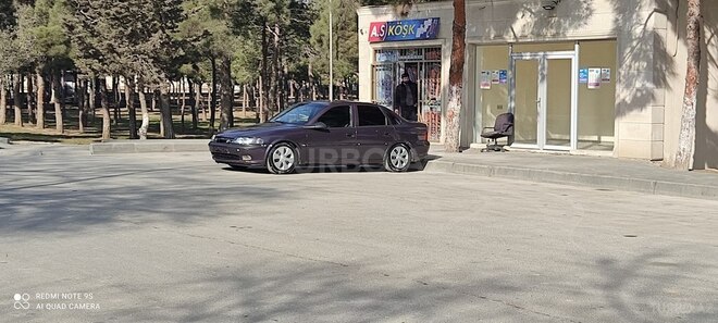 Opel Vectra 1996, 242,500 km - 1.6 l - Bakı