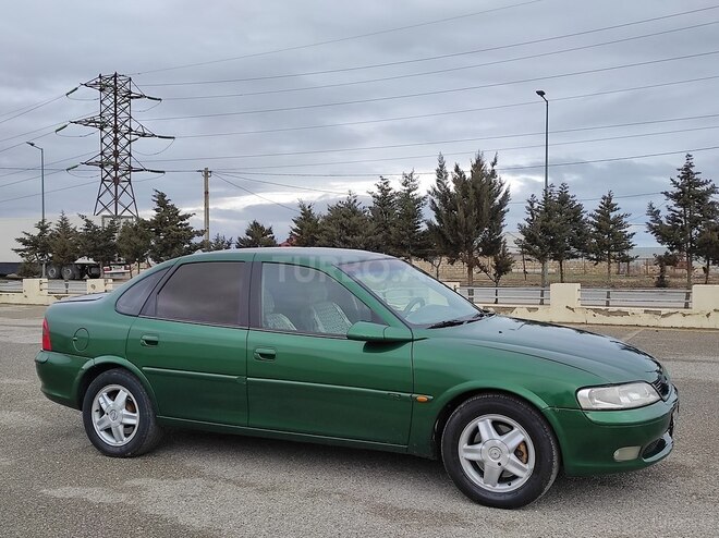 Opel Vectra 1996, 280,000 km - 2.0 l - Sumqayıt