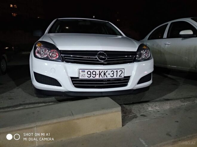 Opel Astra 2009, 244,000 km - 1.3 л - Bakı