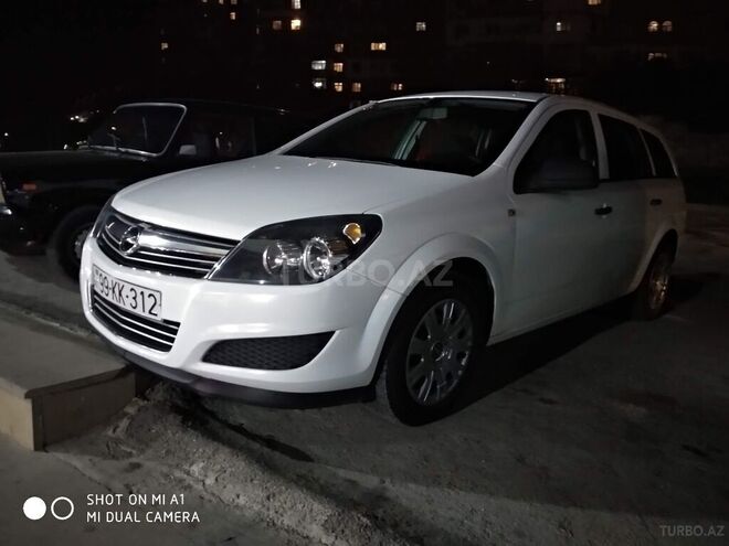 Opel Astra 2009, 244,000 km - 1.3 л - Bakı