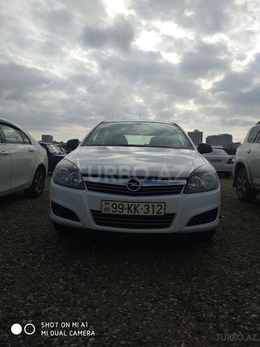 Opel Astra 2009, 244,000 km - 1.3 л - Bakı