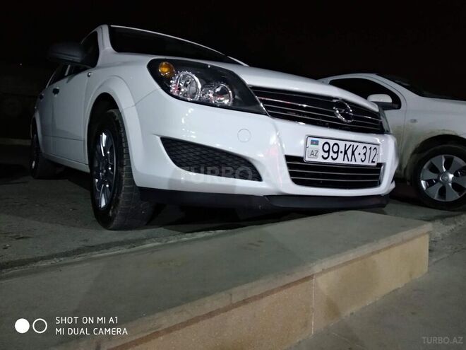 Opel Astra 2009, 244,000 km - 1.3 л - Bakı