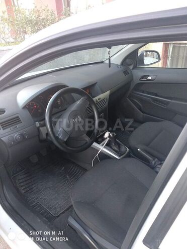 Opel Astra 2009, 244,000 km - 1.3 л - Bakı