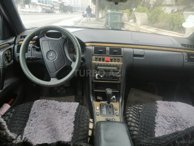 Mercedes E 230 1995, 428,238 km - 2.3 л - Bakı