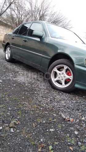 Mercedes C 220 1994, 452,658 km - 2.2 l - Zaqatala