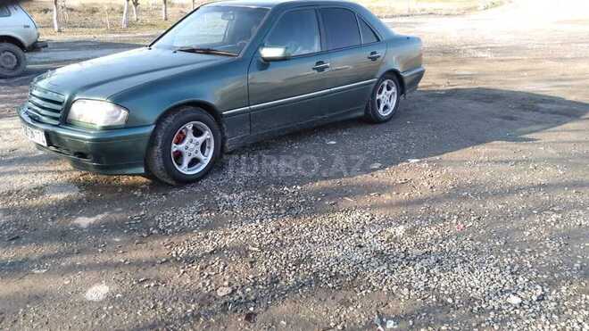 Mercedes C 220 1994, 452,658 km - 2.2 l - Zaqatala