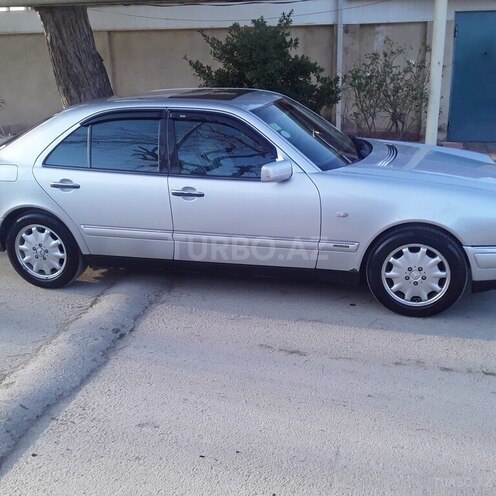 Mercedes E 280 1998, 304,429 km - 2.8 л - Bakı