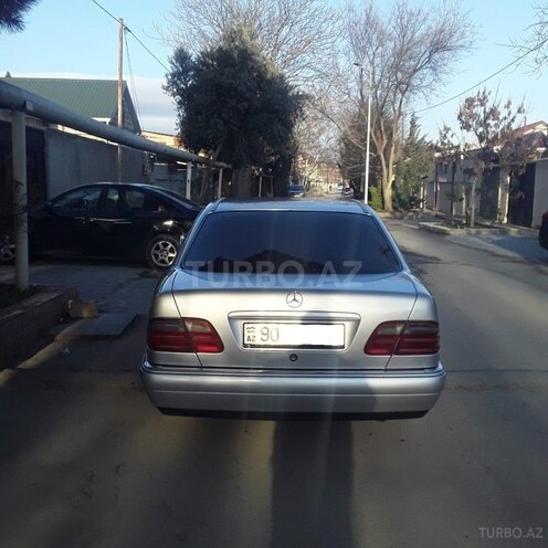 Mercedes E 280 1998, 304,429 km - 2.8 л - Bakı