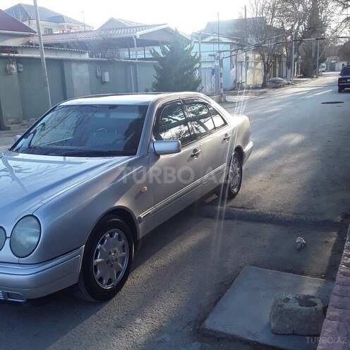 Mercedes E 280 1998, 304,429 km - 2.8 л - Bakı