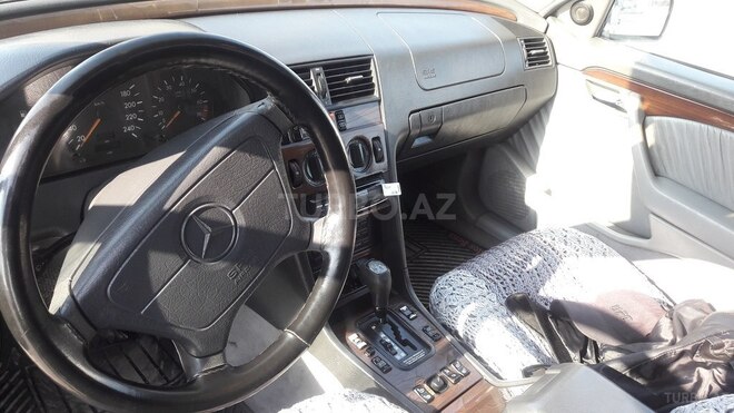Mercedes C 220 1994, 425,352 km - 2.2 l - Zaqatala
