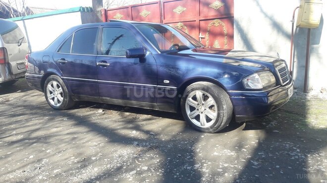 Mercedes C 220 1994, 425,352 km - 2.2 l - Zaqatala