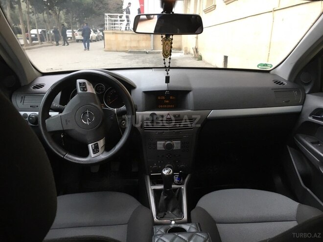 Opel Astra 2005, 174,000 km - 1.4 л - Bakı