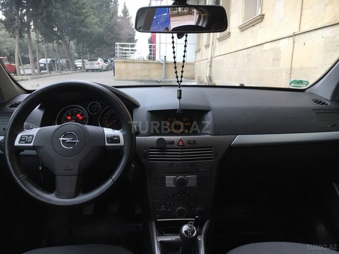 Opel Astra 2005, 174,000 km - 1.4 л - Bakı