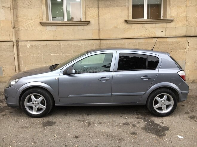 Opel Astra 2005, 174,000 km - 1.4 л - Bakı