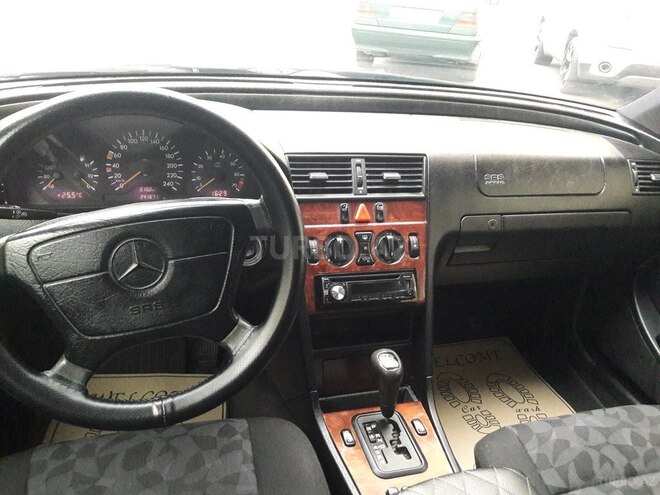 Mercedes C 180 1998, 261,000 km - 1.8 л - Bakı
