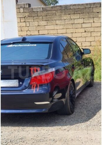 BMW 530 2005, 235,000 km - 3.0 l - Masallı