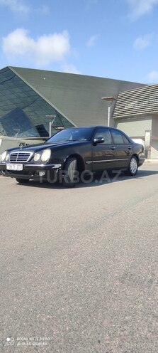 Mercedes E 270 2001, 329,000 km - 2.7 l - Bakı