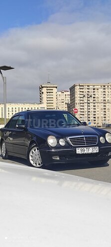 Mercedes E 270 2001, 329,000 km - 2.7 l - Bakı