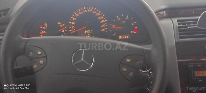 Mercedes E 270 2001, 329,000 km - 2.7 l - Bakı