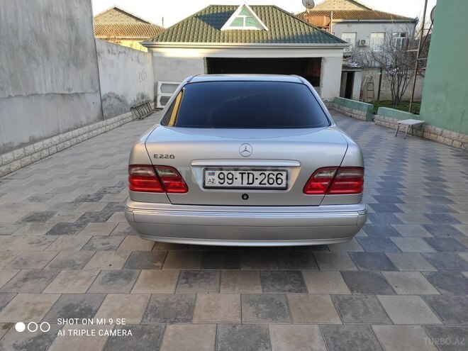 Mercedes E 220 1999, 331,000 km - 2.2 l - Bərdə