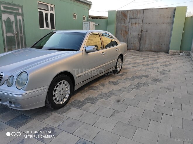 Mercedes E 220 1999, 331,000 km - 2.2 l - Bərdə