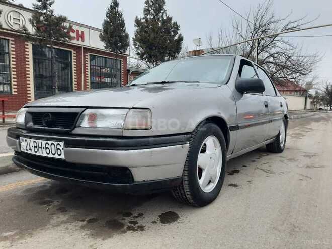 Opel Vectra 1995, 12,875 km - 1.6 l - Quba
