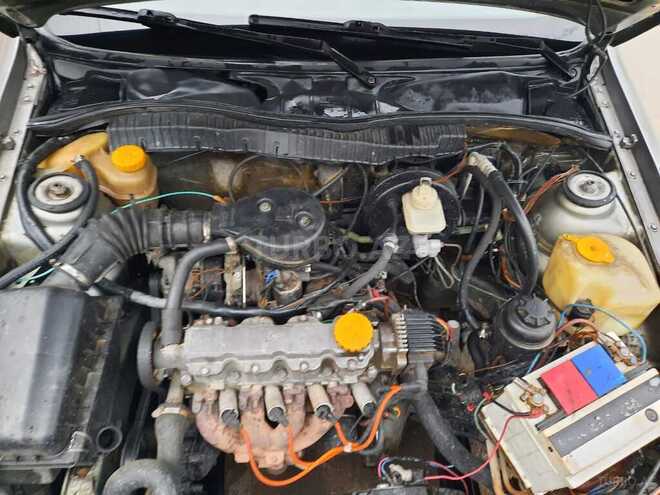 Opel Vectra 1995, 12,875 km - 1.6 l - Quba