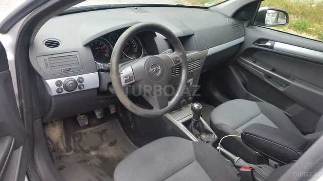 Opel Astra 2006, 150,000 km - 1.4 л - Bakı