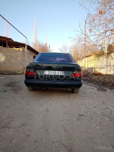 Mercedes E 200 1988, 630,900 km - 2.0 л - Göyçay
