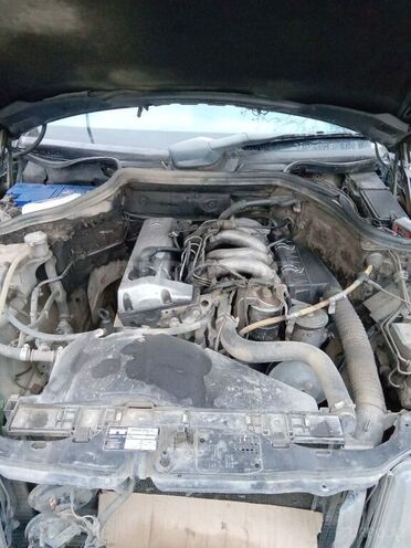 Mercedes E 200 1988, 630,900 km - 2.0 л - Göyçay