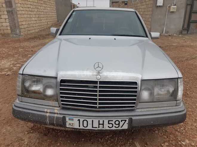 Mercedes E 200 1992, 250,000 km - 2.0 l - Bakı