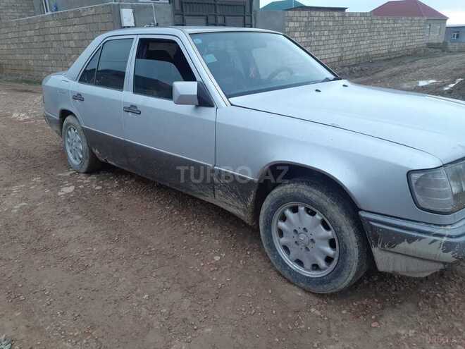 Mercedes E 200 1992, 250,000 km - 2.0 l - Bakı