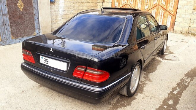 Mercedes E 280 1999, 370,521 km - 2.8 l - Bakı