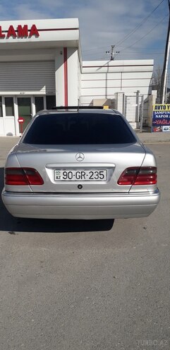 Mercedes E 230 1995, 389,000 km - 2.3 l - Bakı