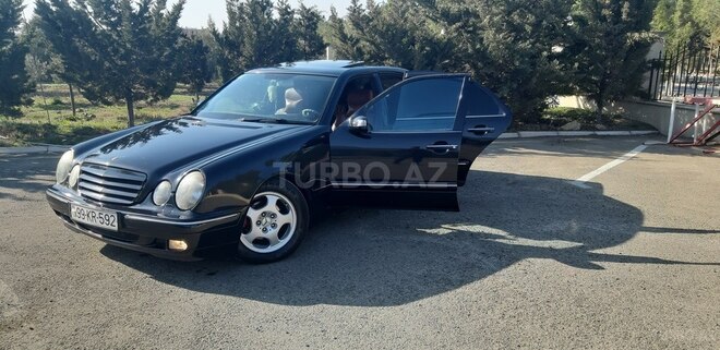 Mercedes E 240 2000, 263,800 km - 2.6 л - Bakı