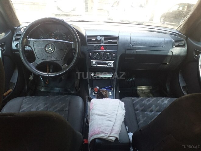 Mercedes C 200 2000, 365,742 km - 2.0 l - Bakı