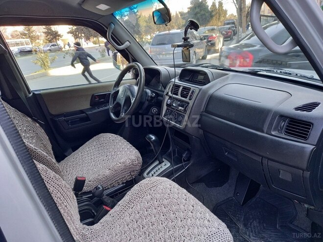 Mitsubishi Pajero io 2002, 237,000 km - 2.0 л - Sumqayıt