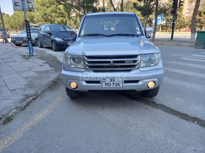 Mitsubishi Pajero io 2002, 237,000 km - 2.0 л - Sumqayıt