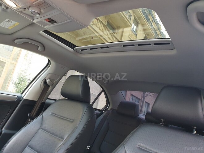 Volkswagen Jetta 2015, 49,000 km - 1.8 л - Bakı