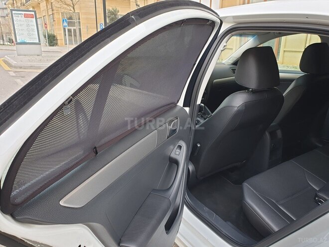 Volkswagen Jetta 2015, 49,000 km - 1.8 л - Bakı