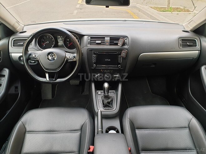 Volkswagen Jetta 2015, 49,000 km - 1.8 л - Bakı