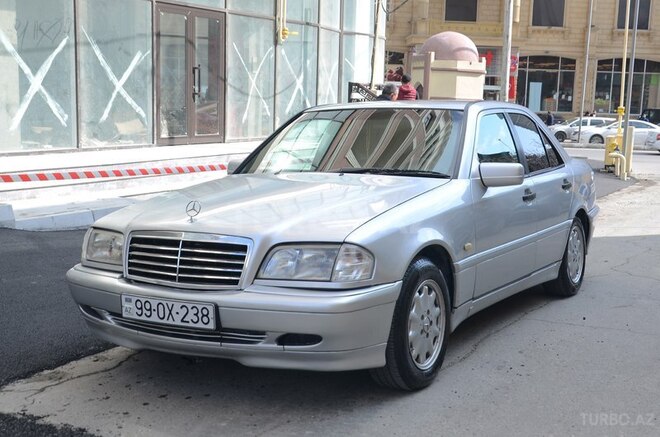 Mercedes C 220 1999, 432,000 km - 2.2 l - Bakı