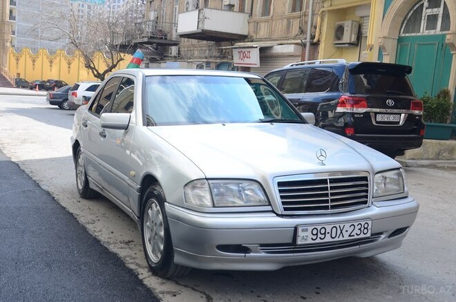 Mercedes C 220 1999, 432,000 km - 2.2 l - Bakı